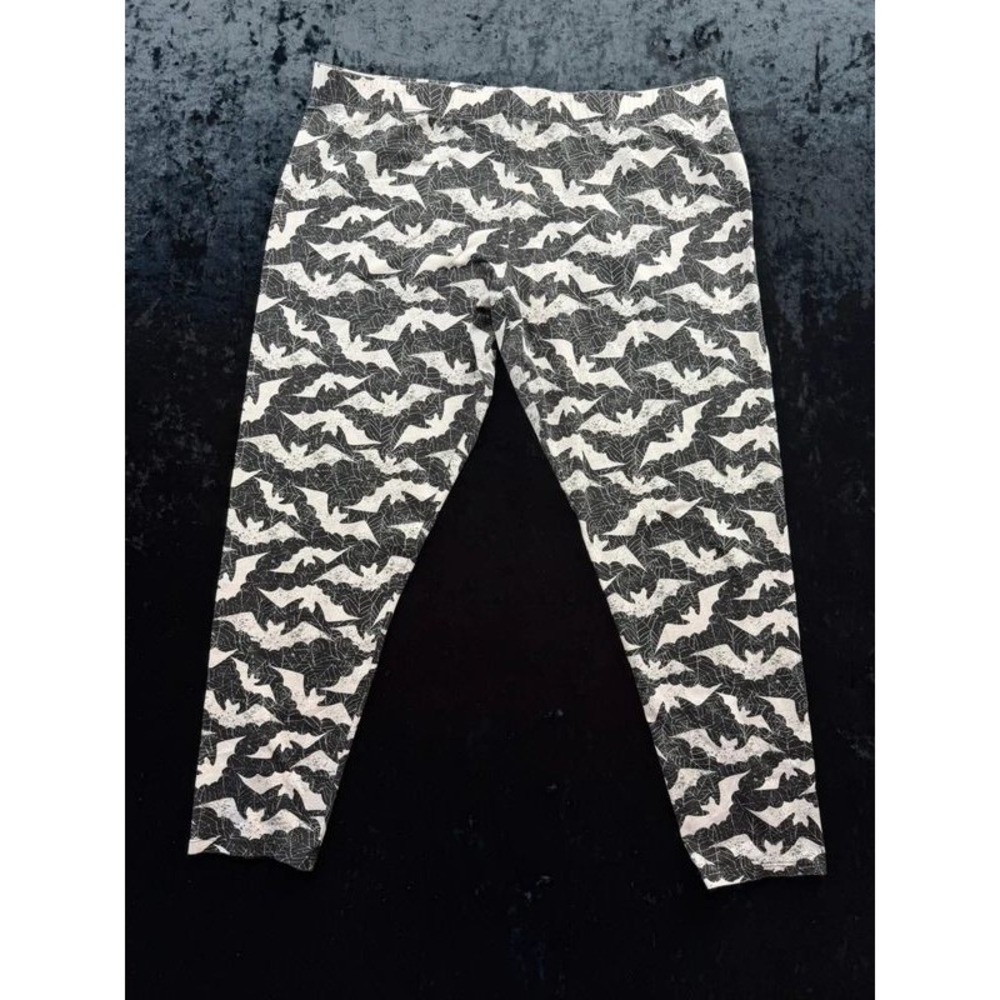 No Boundaries XXXL 21 Halloween Bat Spiderweb Leggings Black White Stretch